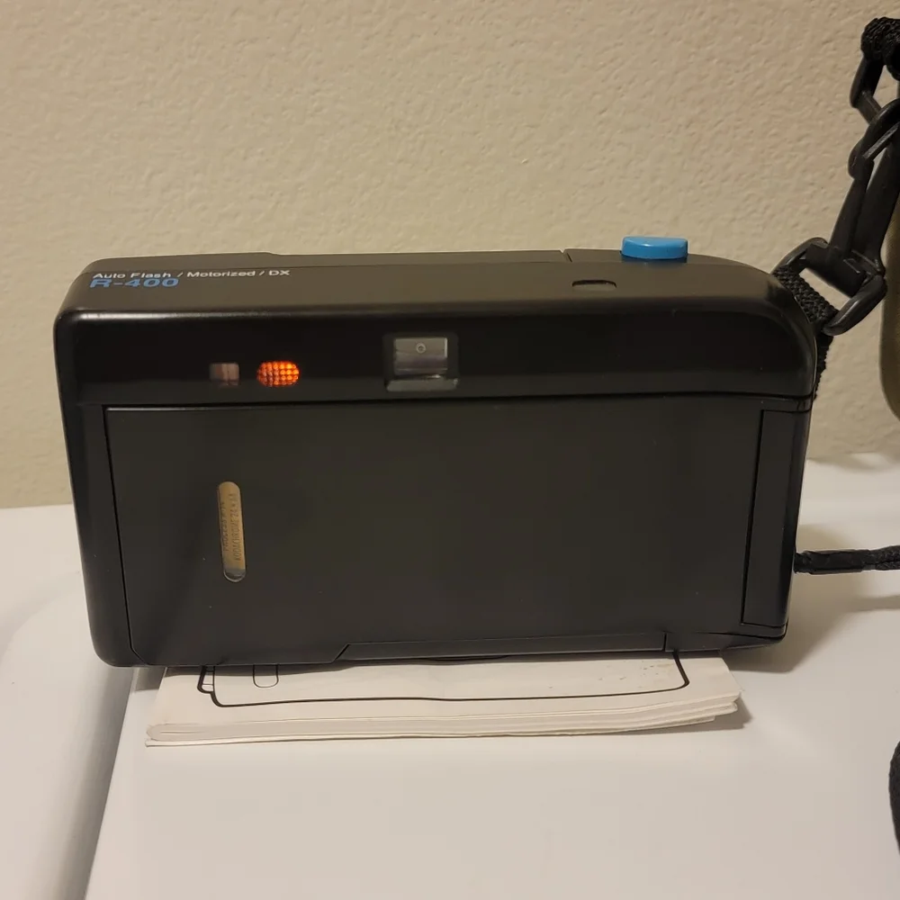 Vivitar R-400 35MM Compact Motor  Drive‎ Camera W/ Auto Flash D/X System Working